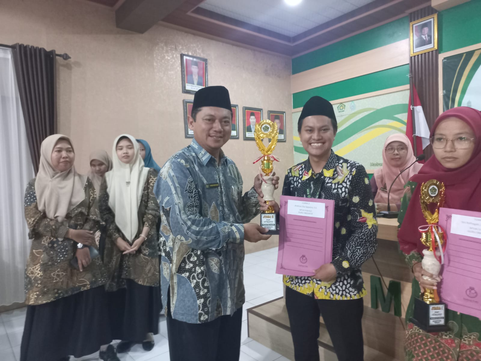 Gambar Berita